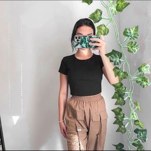 Black cropped T-shirt